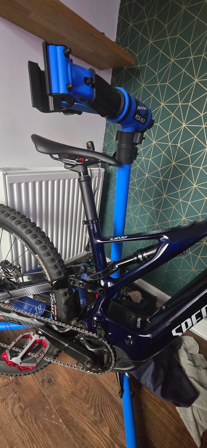 Customer photo review of Limotec Alpha 1 Internal Route Dropper Post - Black