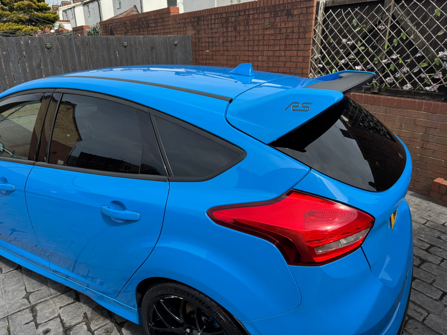 Customer photo review of 'Shark Fin' Aerial (Painted) - Mk3/3.5 Ford Focus / Mk8 Ford Fiesta