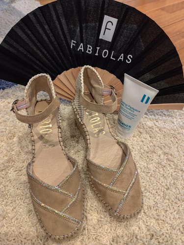 Reseña con foto de un cliente sobre Alpargata Clara Beige