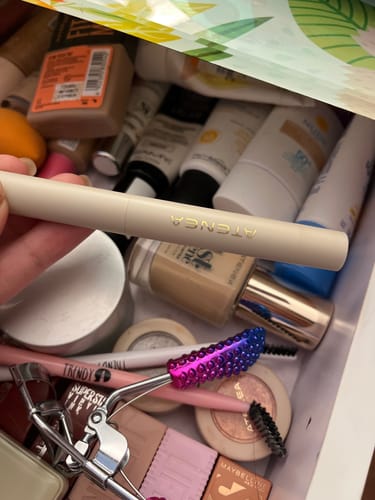 Customer photo review of SOMBRAS CREMOSAS EN BARRA