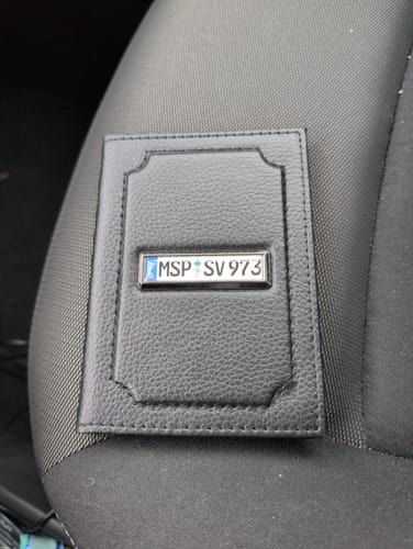 Customer photo review of Fahrzeugschein Hülle mit Deutschland Kennzeichen