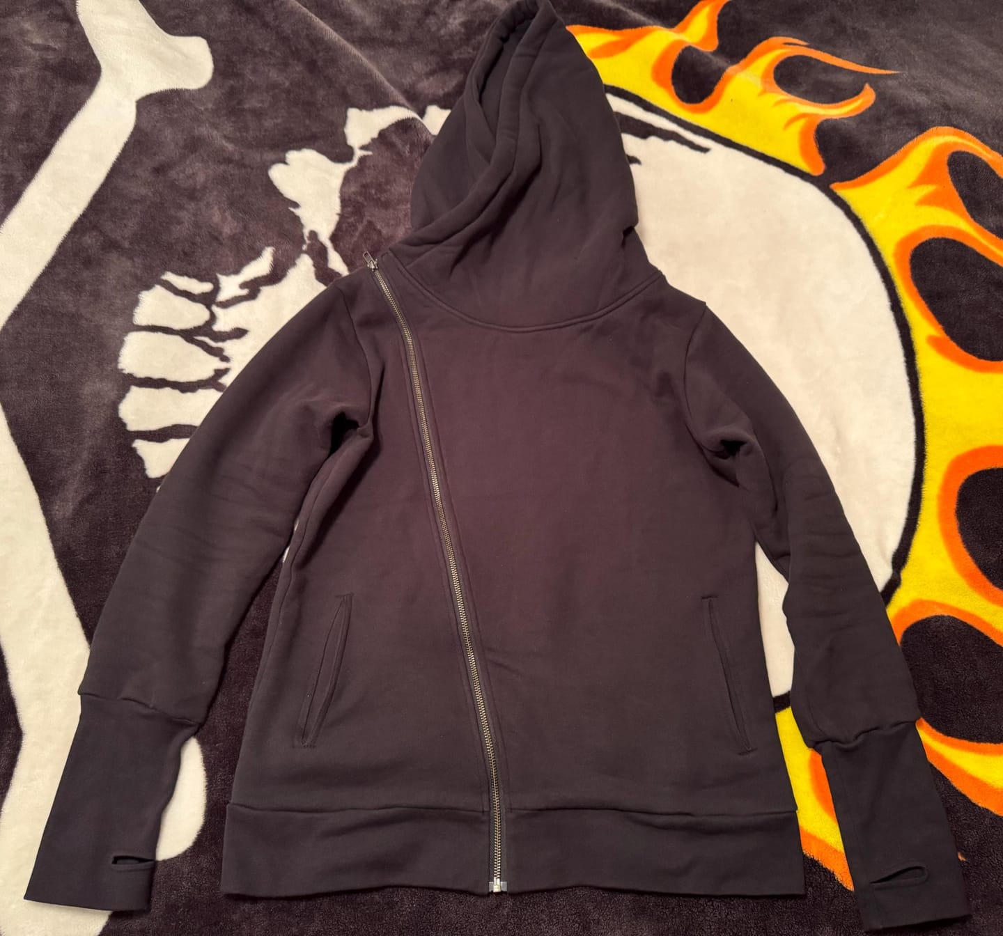 Customer photo review of AROS Hoodie