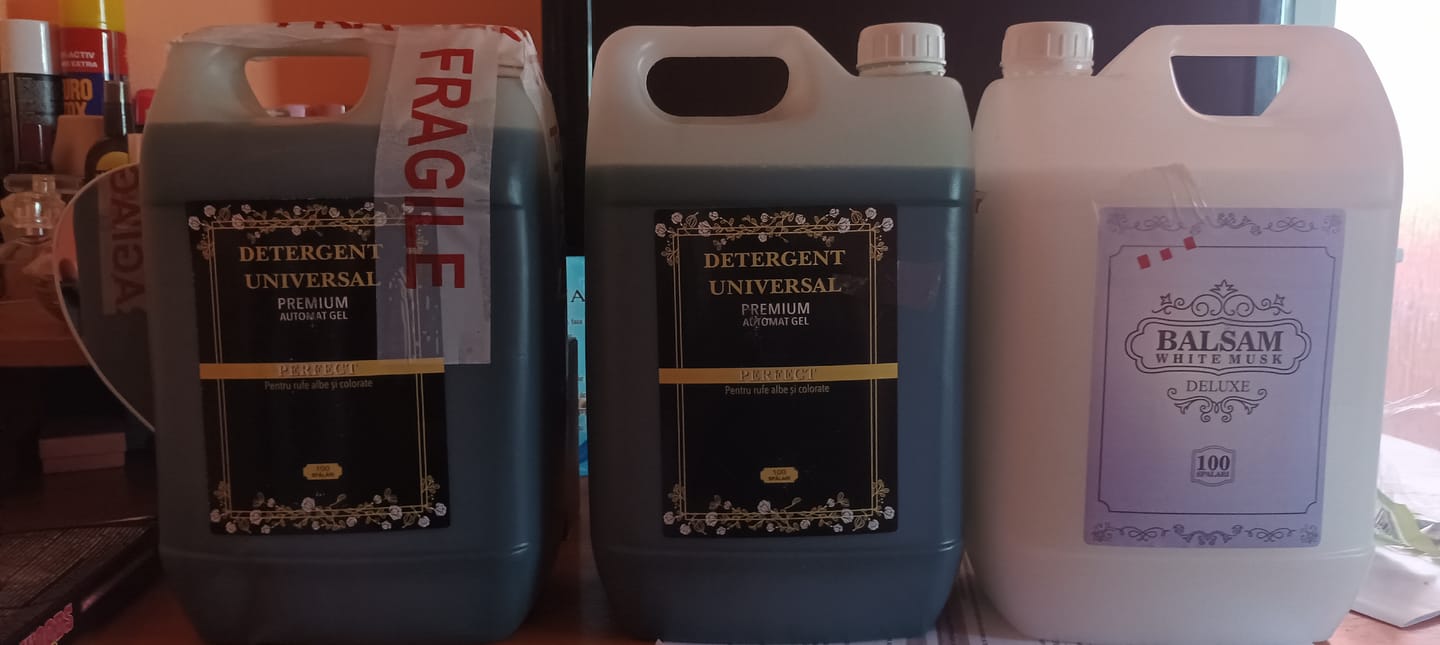 Customer photo review of Pachet 2x Detergent Universal Premium Automat Gel- 10L + 1x Balsam de rufe 5L Extra Parfum Chanela