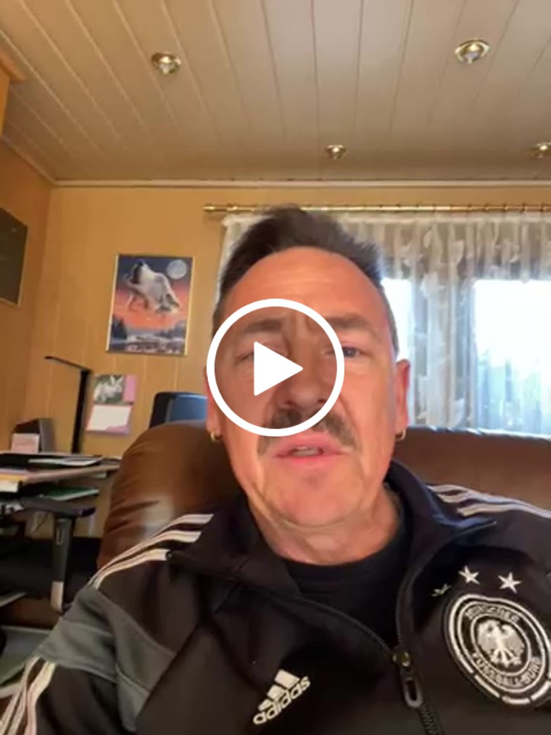 Customer video review of Oldtimer Sonderausgabe - Personalisierbares Shirt