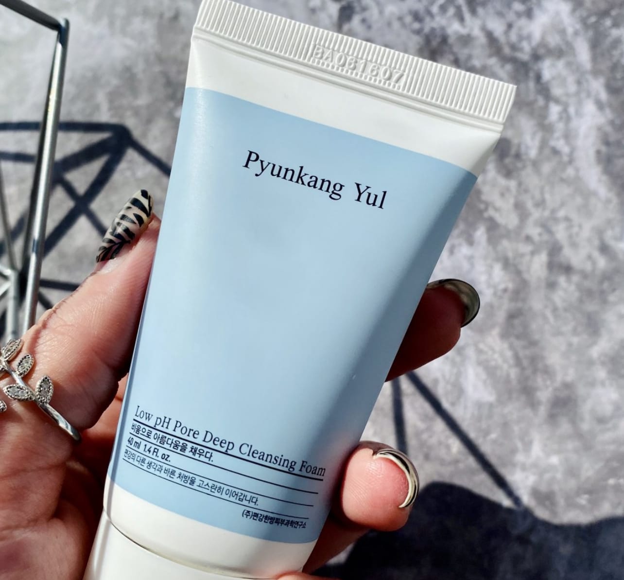 Customer photo review of Maigas putas sejas tīrīšanai Pyunkang Yul Low pH Pore Deep Cleansing Foam