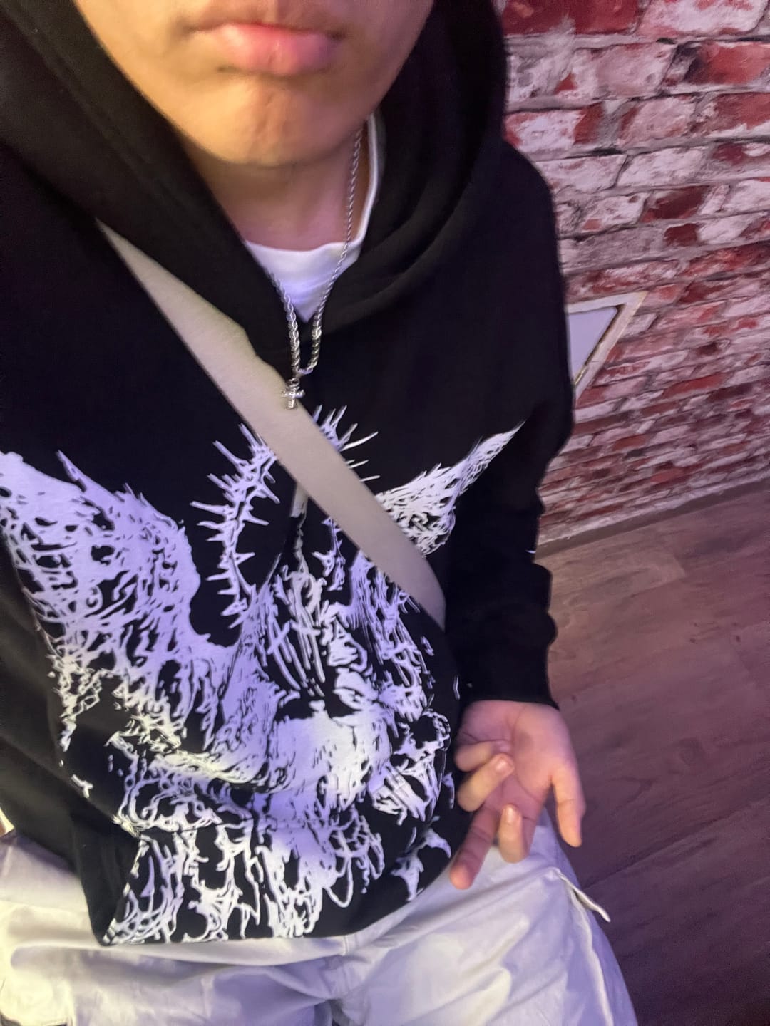 Customer photo review of White Soul ZIP-UP Hoodie