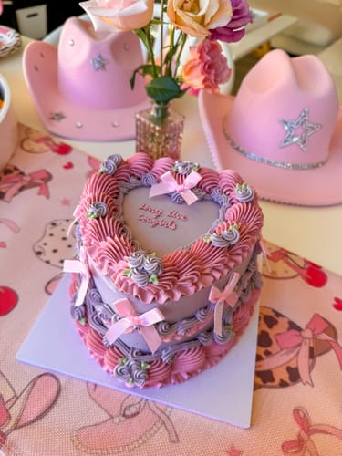 Customer photo review of adele