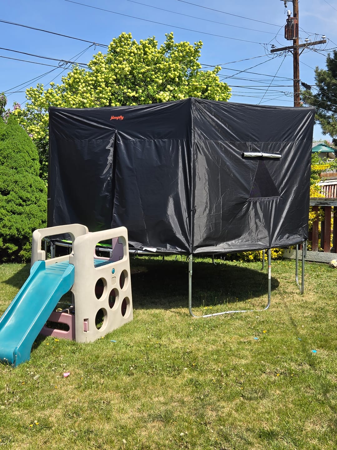 Customer photo review of Trampoline Tent for Straight Poles Round Trampoline (For straight trampoline use only)