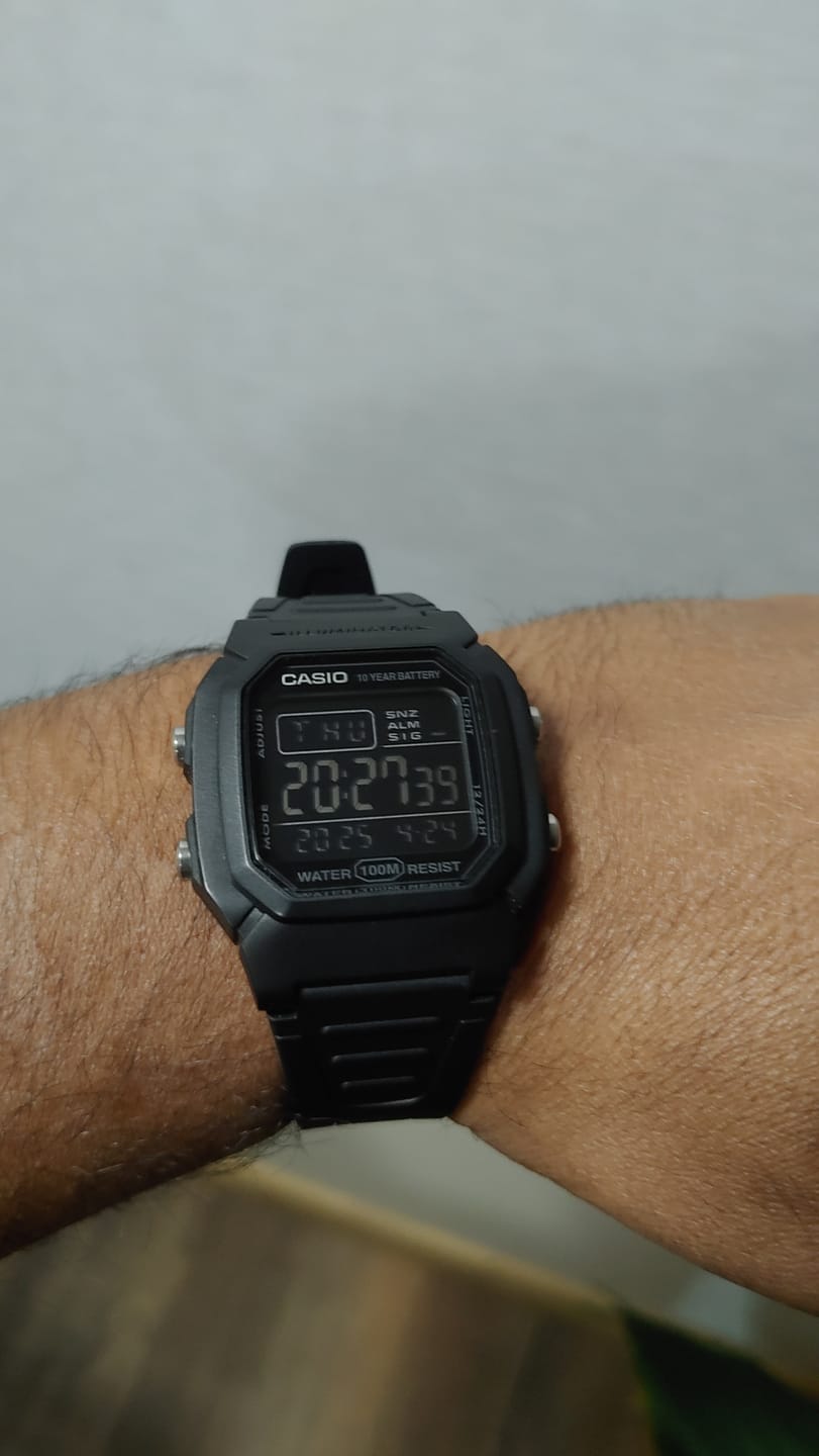 Customer photo review of Reloj Casio Vintage W-800H-1BVCF Negro Pantalla Negativa