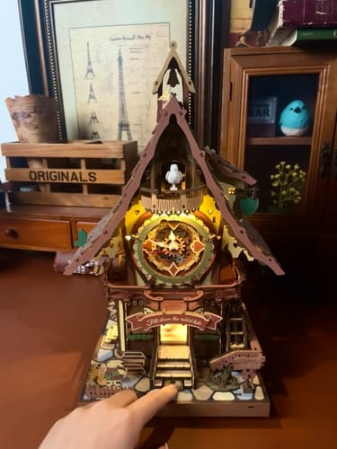 Customer photo review of Vintage Cuckoo Clock DIY 3D Wooden Puzzle Kit