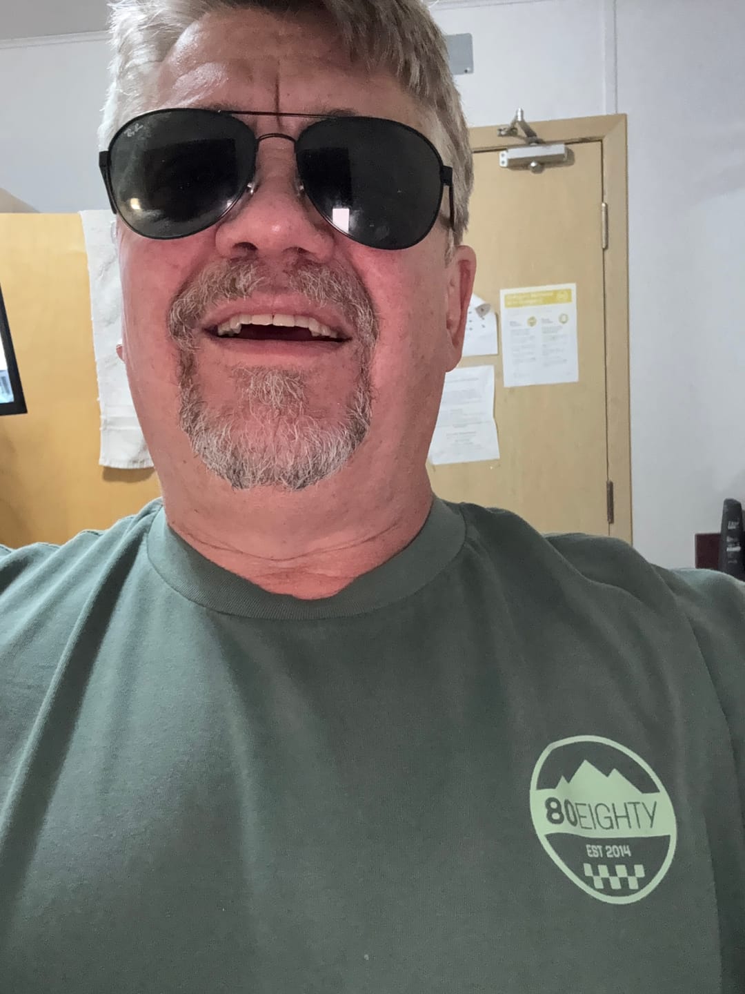 Customer photo review of 80Eighty® Ridge Shirt