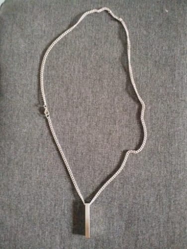 Customer photo review of Minimal Bar Necklace (V2) Silver