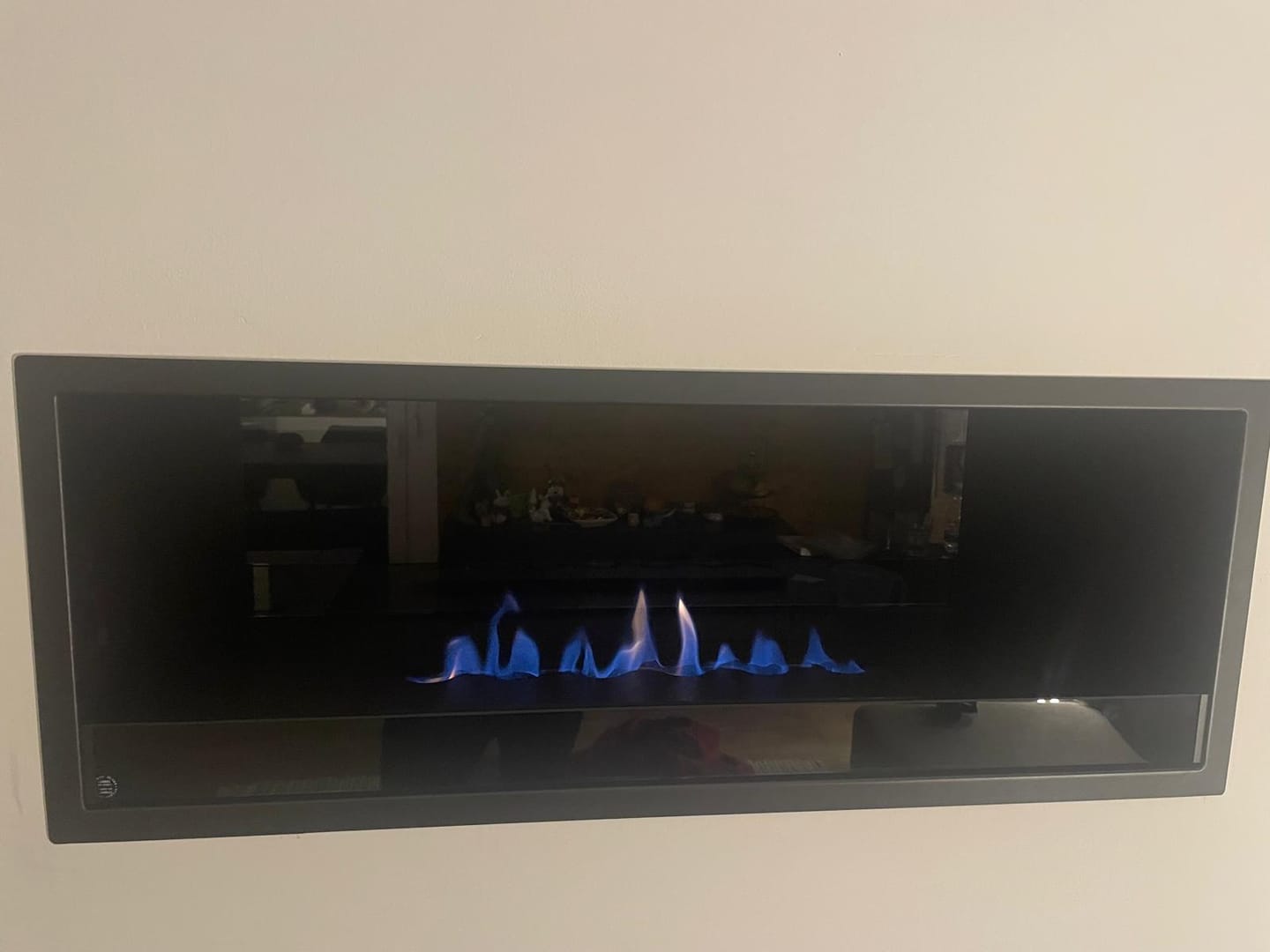 Customer photo review of Zweiseitiger Einbaukamin Spezialanfertigung FAME