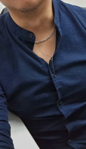 Customer photo review of Minimal Bar Necklace (V2) Silver