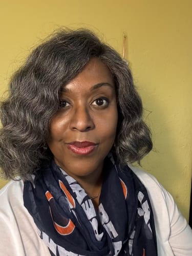 Customer photo review of Luvwin 5x5 Salt And Pepper Gray Color Glueless Pre-Cut Lace Short Layered Loose Wave Wig 100% Human Hair