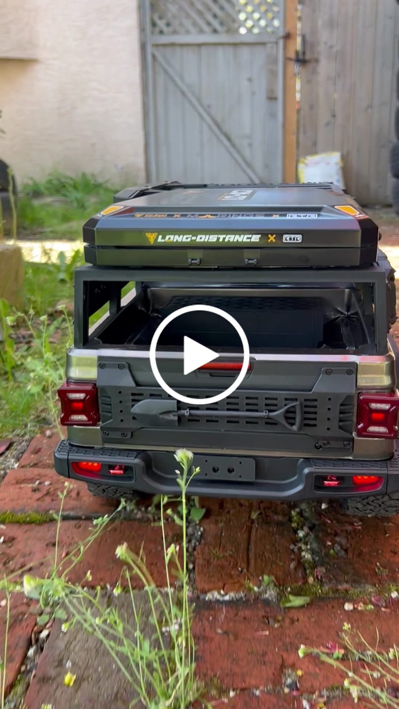 Customer video review of 1/7 Scale 4WD Brushless RC Crawler JK07Pro