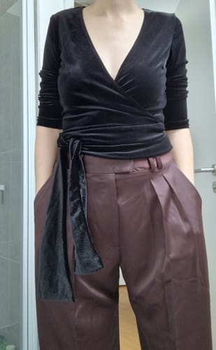 Customer photo review of Wrap Top in Black Velvet - Vixen by Micheline Pitt