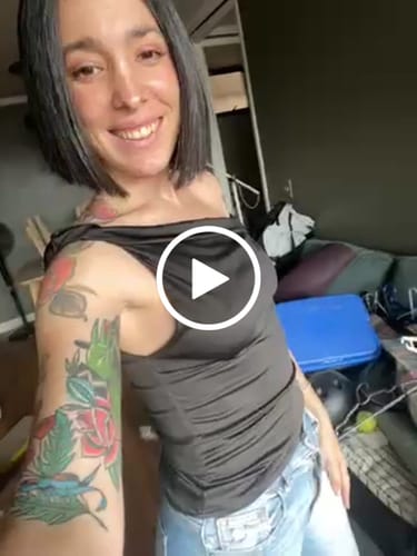 Customer video review of TOP AMIE NEGRO