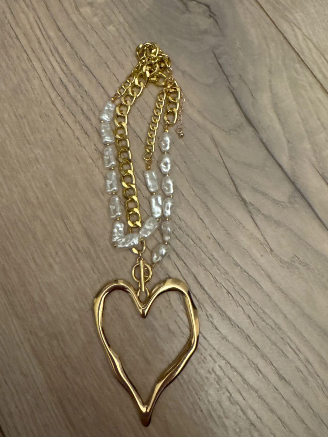 Customer photo review of Neo-Gothic Pearl Heart Pendant Choker Set — Gold | KIMLUD