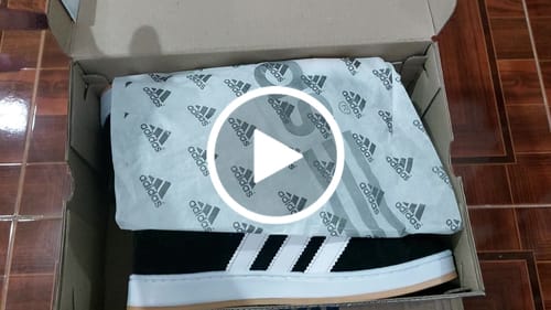 Bryan L. review of Tenis Campus Negro Blanco image 1 out of 1