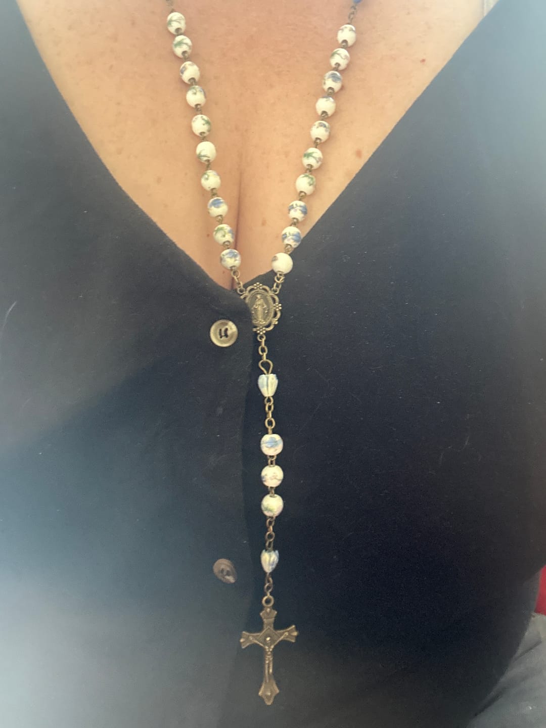 Customer photo review of FREE Today: Immaculate Heart of Mary & Crucifix of 8 mm Round Blue Floral Acrylic Alloy Chain Rosary