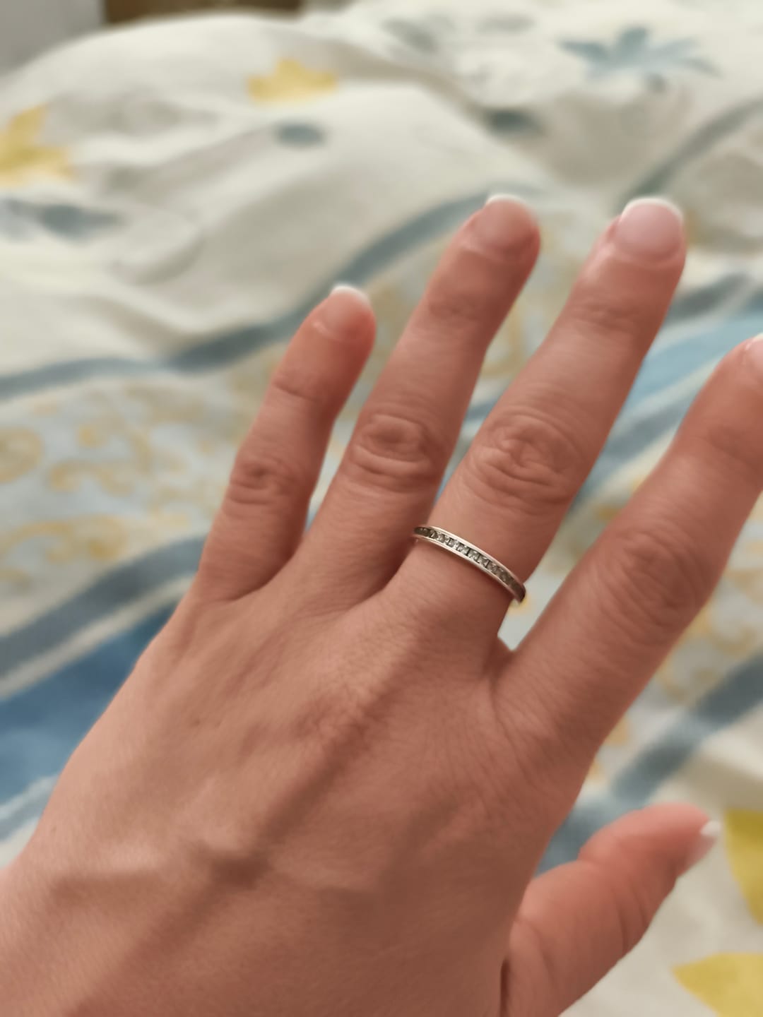 Customer photo review of Anillo Zafiros