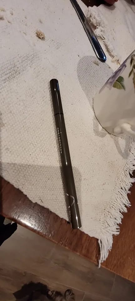 Customer photo review of Ultra Fine Eyebrow Pen 0.008mm Nano Tip Long Lasting Waterproof — Black | KIMLUD