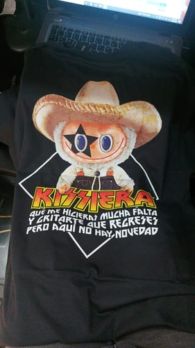 Customer photo review of Playera Labubu Norteño "KISSIERA"