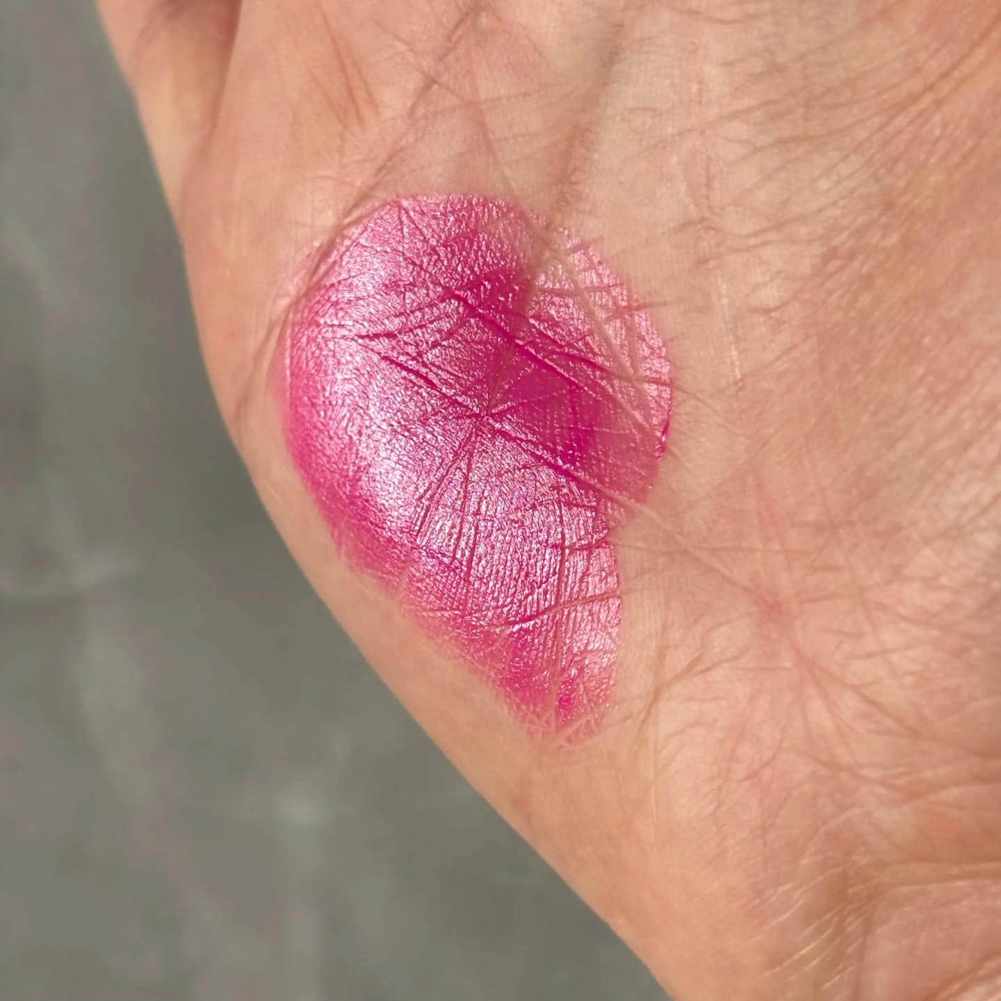 Customer photo review of Velvet Lip Color Lipstick Polka Dot Design — Bright Pink | KIMLUD