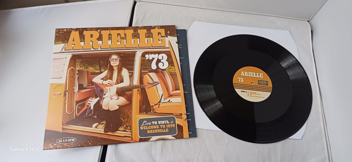 Customer photo review of '73 Live-To-Vinyl (Limited Edition)