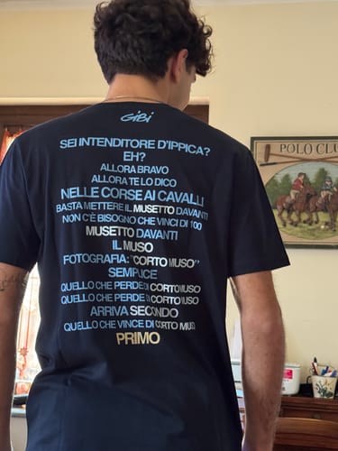Luca G. review of T-shirt CORTO MUSO image 1 out of 1