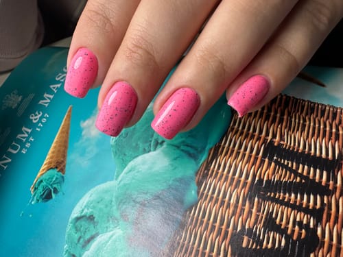 Customer photo review of Gel Polish Macarons, Didier Lab, Poppy