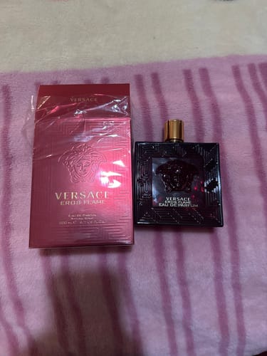 Reseña con foto de un cliente sobre Perfume Versace Eros Flame 200ml EDP