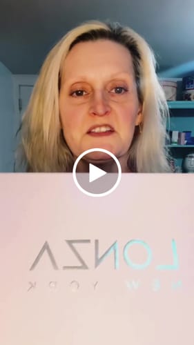 Customer video review of Klara Black