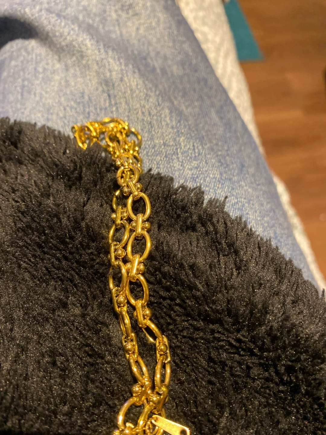 Customer photo review of 316L Stainless Steel Chain Necklace 18K Gold Plated — Gold | KIMLUD