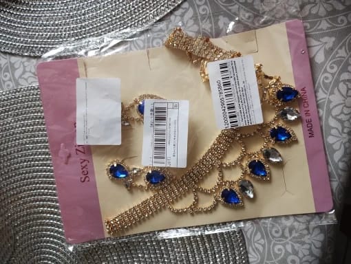 Customer photo review of Rhinestone Necklace and Earrings Set Vintage Water Drop — Crystal | KIMLUD