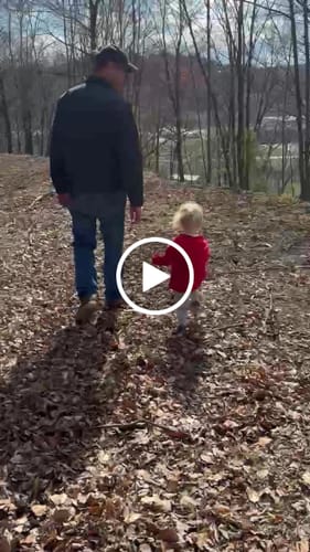 Customer video review of hoodie | scarlet red