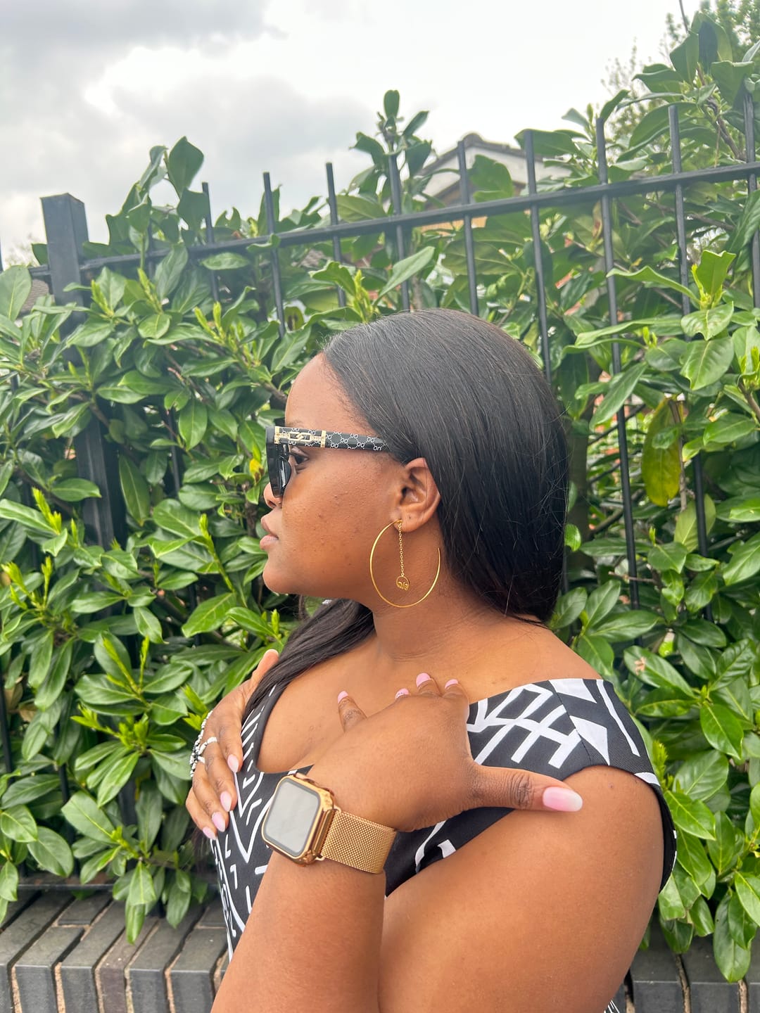 Customer photo review of Gold Era Choker & Necklace Combo
