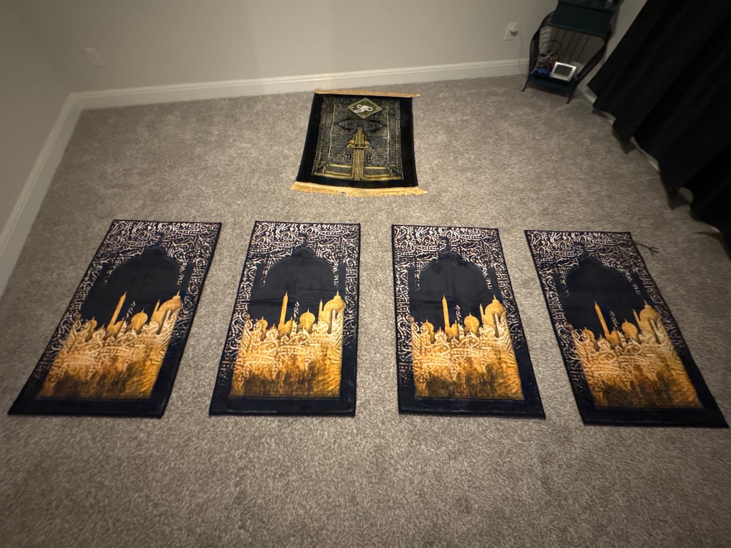 Customer photo review of Dark Arabic Calligraphy  Padded Prayer Mat