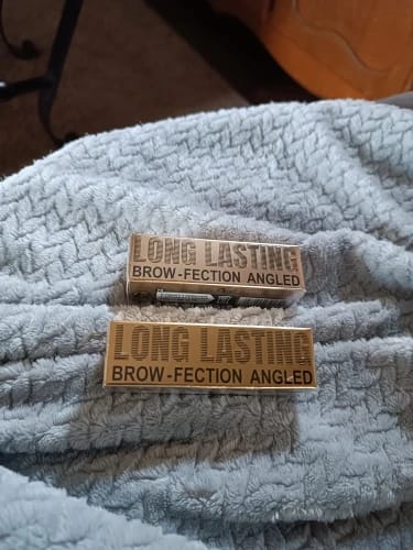 Customer photo review of Waterproof Eyebrow Pencil 3D Dye — Black Brown | KIMLUD
