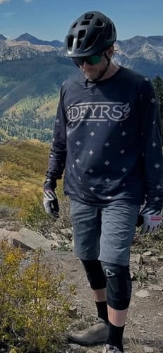 Customer photo review of Geographic | Long Sleeve | Flowteq™ Jersey