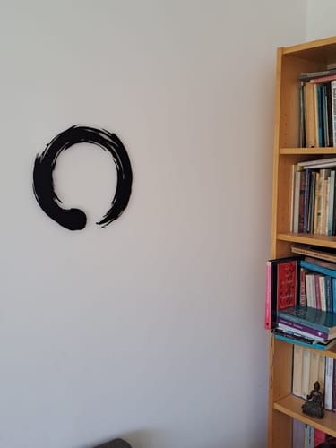 Customer photo review of Enso Circle Art Metal Wall Decor