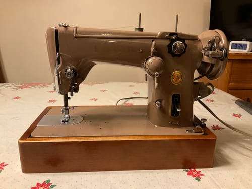 Customer photo review of Bobbin Case, Singer #105032