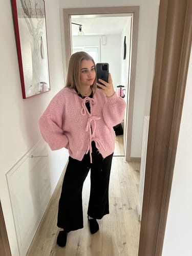 Customer photo review of Oversized Cardigan mit Schleifen