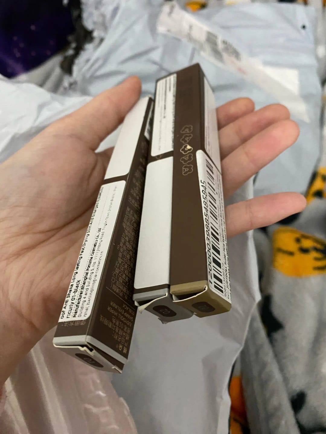 Customer photo review of JUDYDOLL Super Fine Eyeliner Fine Brushwork Stain Free Waterproof Anti Shake Long lasting Fast Drying Slim And Enlarged Eyes
