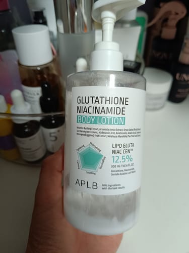 Customer photo review of Glutathione Niacinamide Body Lotion