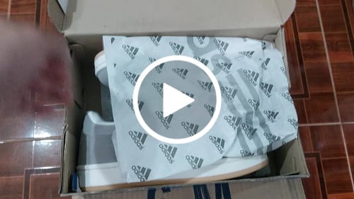 Bryan L. review of Tenis Campus Gris Blanco image 1 out of 1