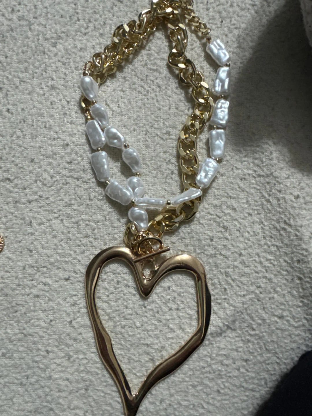 Customer photo review of Neo-Gothic Pearl Heart Pendant Choker Set — Gold | KIMLUD