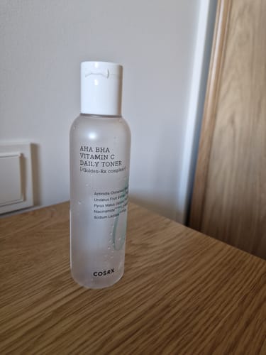 Customer photo review of COSRX Refresh AHA/BHA Vitamin C Daily Toner veido tonikas