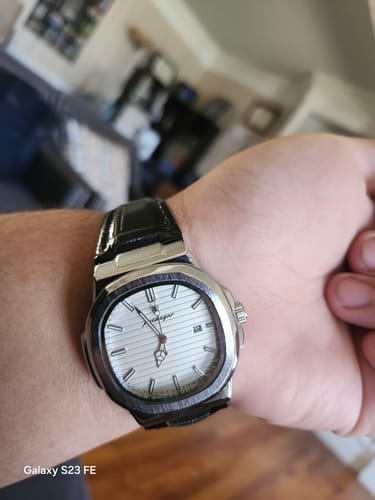 Customer photo review of Lucky Fours® Atlas